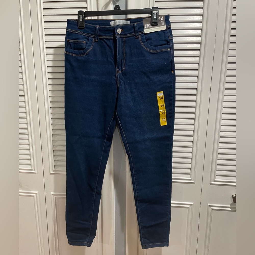 New Dark blue skinny jeans